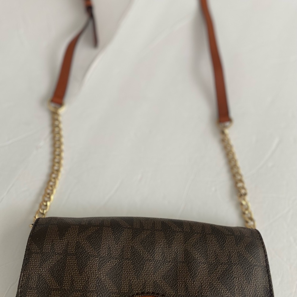 Michael Kors Signature Brown Crossbody Bag - Picture 4 of 16